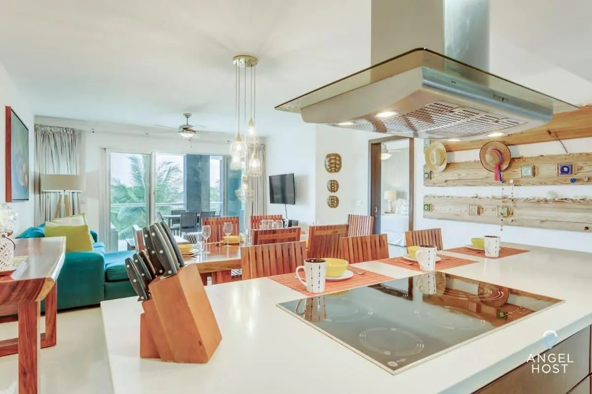 Zen Beachfront Condo, Pool, Gym, Golf, Beach Club Playa del Carmen