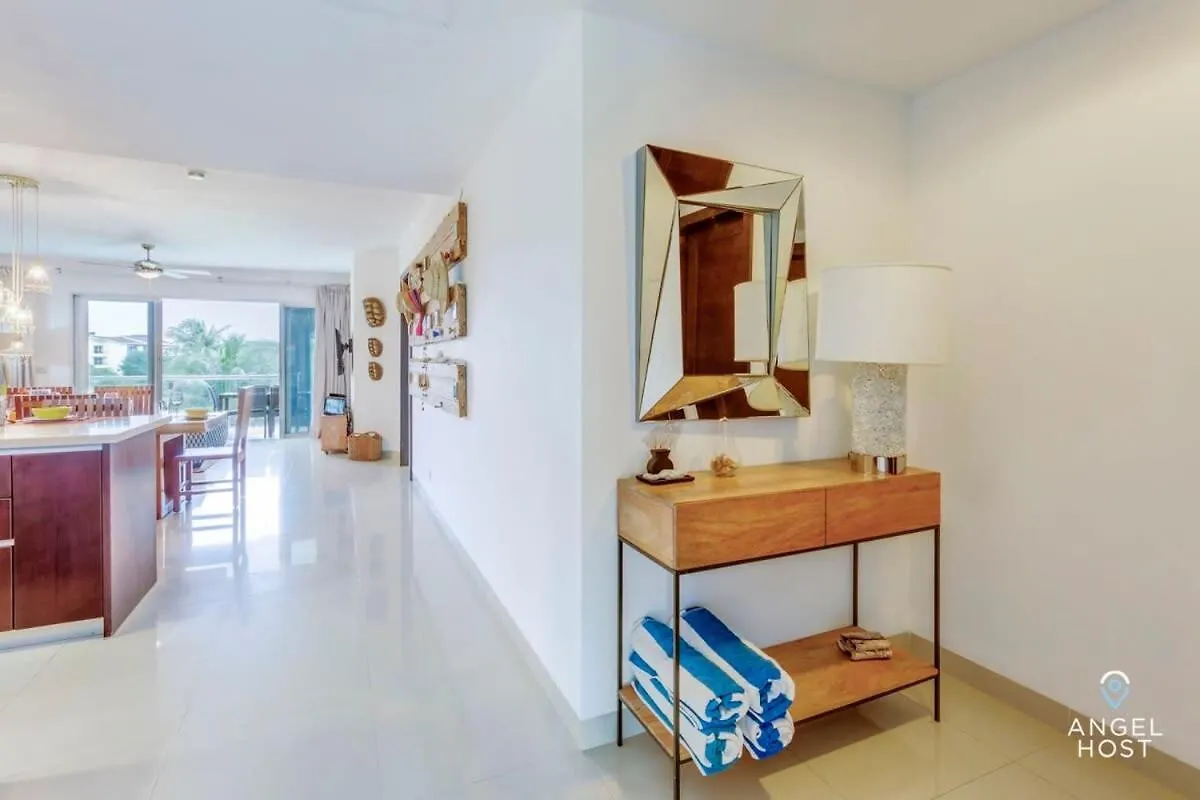 Zen Beachfront Condo, Pool, Gym, Golf, Beach Club Playa del Carmen Holiday home
