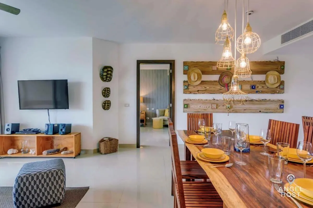 Zen Beachfront Condo, Pool, Gym, Golf, Beach Club Playa del Carmen