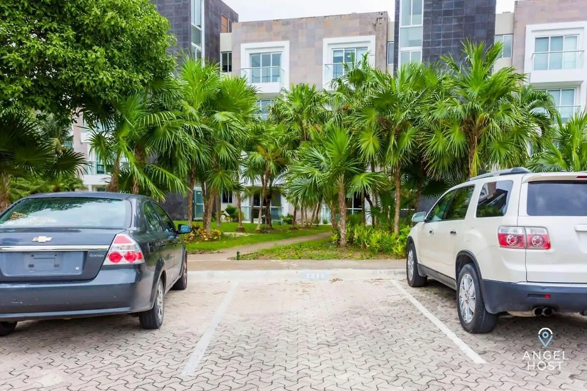 Zen Beachfront Condo, Pool, Gym, Golf, Beach Club Playa del Carmen 0*,  Mexico