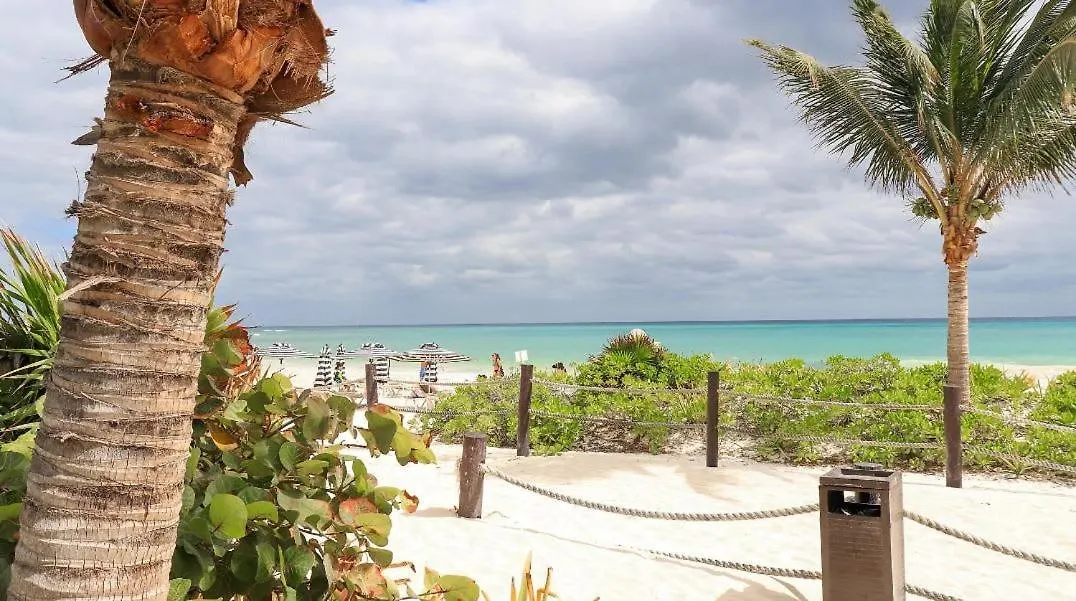 Holiday home Zen Beachfront Condo, Pool, Gym, Golf, Beach Club Playa del Carmen