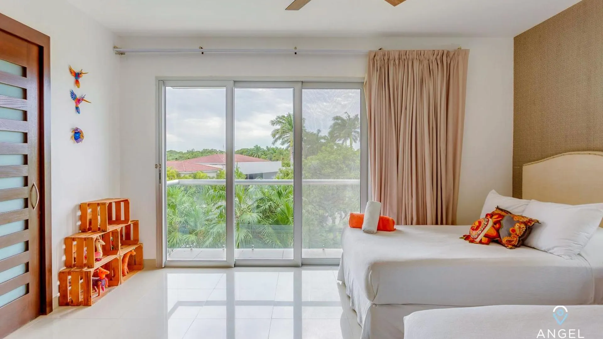Zen Beachfront Condo, Pool, Gym, Golf, Beach Club Playa del Carmen 0*,