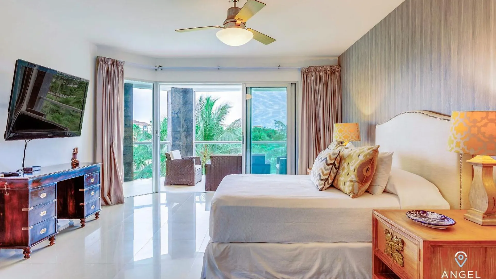 Holiday home Zen Beachfront Condo, Pool, Gym, Golf, Beach Club Playa del Carmen