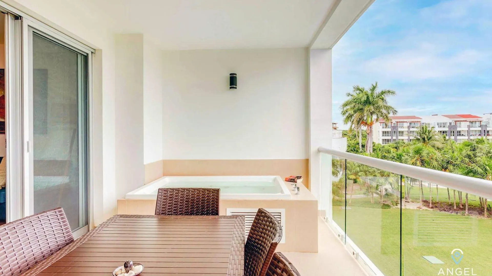 Holiday home Zen Beachfront Condo, Pool, Gym, Golf, Beach Club Playa del Carmen Mexico